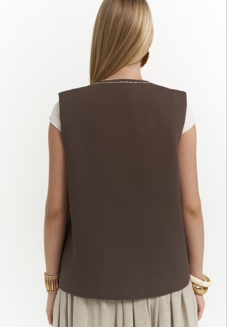 Névine – Gilet Brodé en Coton