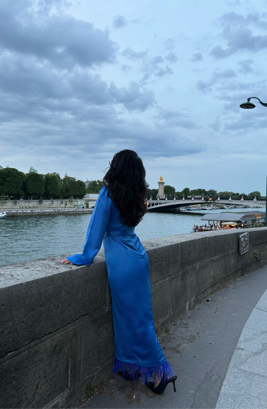 Robe Madame Shiraz – L’élégance orientale contemporaine