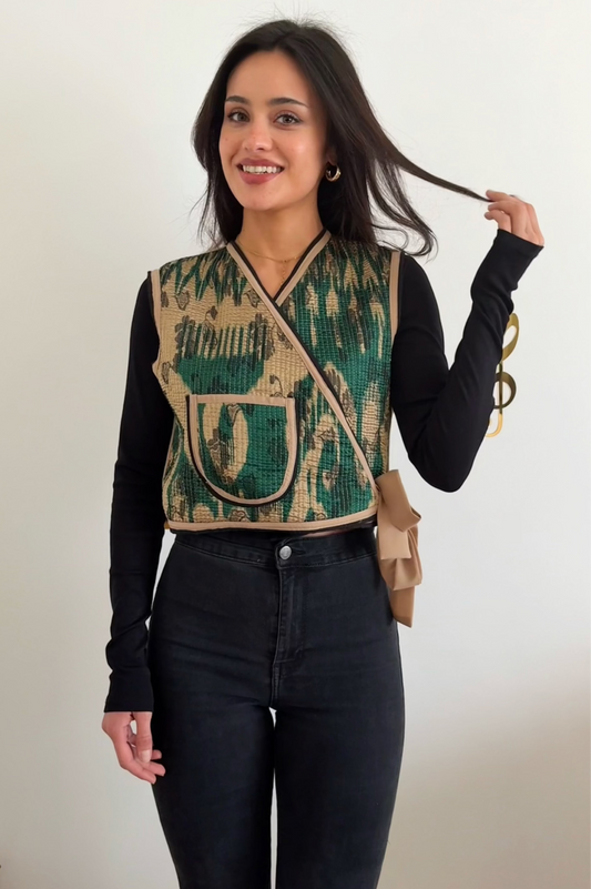 Gilet Croisé en Tissu Traditionnel Ouzbek