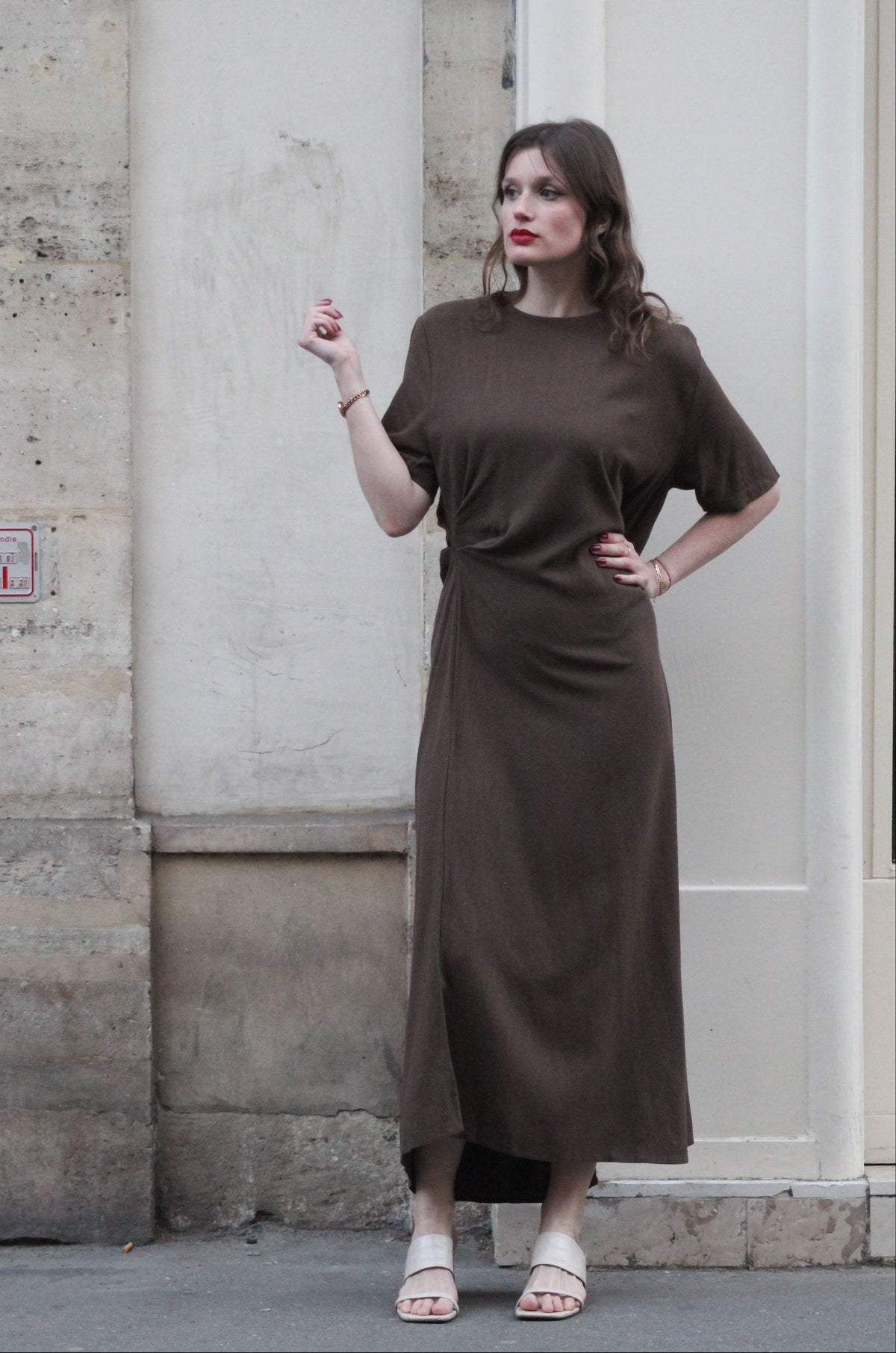 Robe Elva – Simplicité solaire