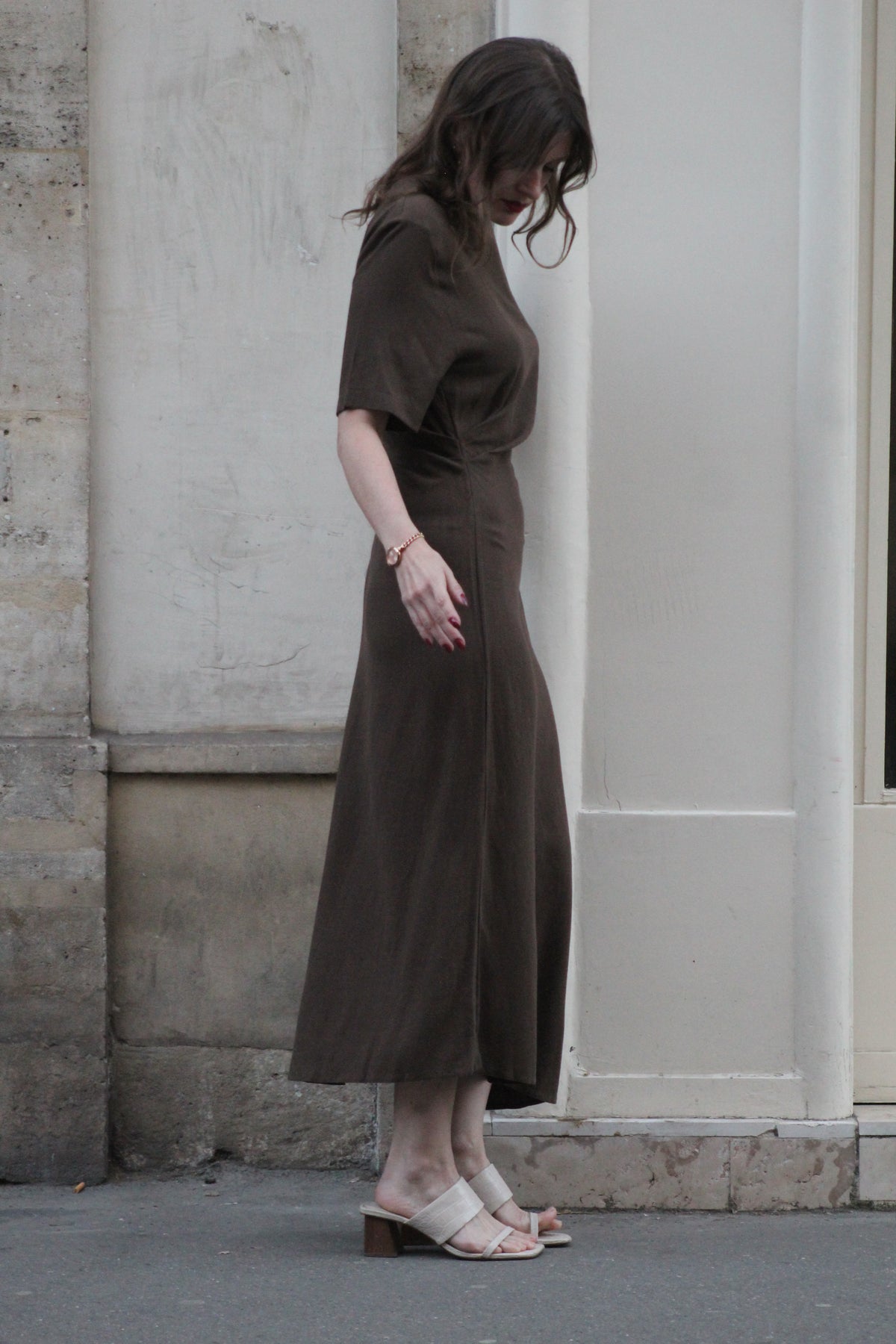 Robe Elva – Simplicité solaire