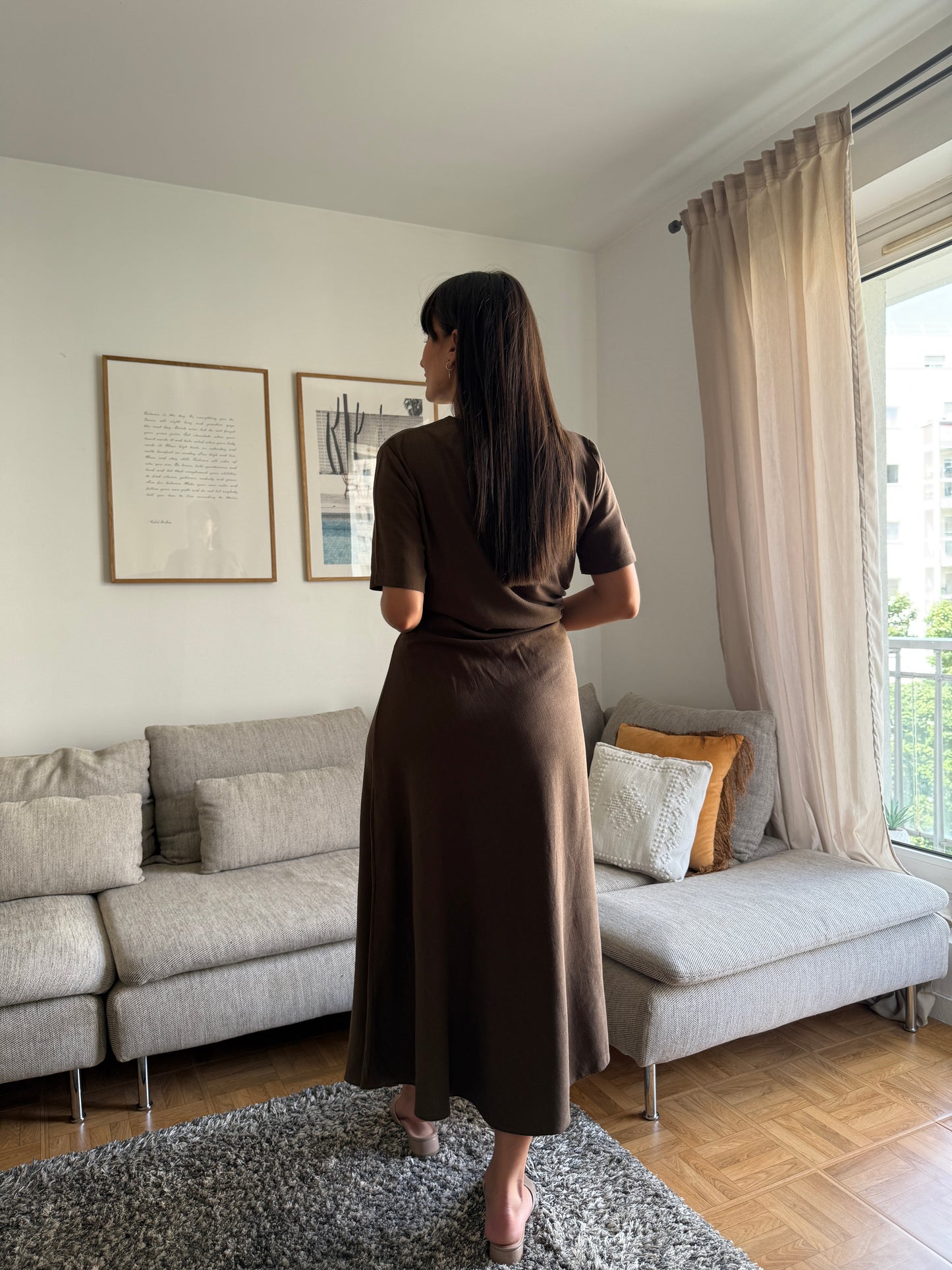 Robe Elva – Simplicité solaire