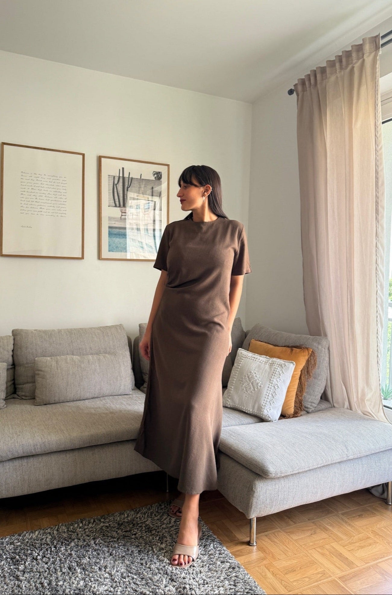 Robe Elva – Simplicité solaire